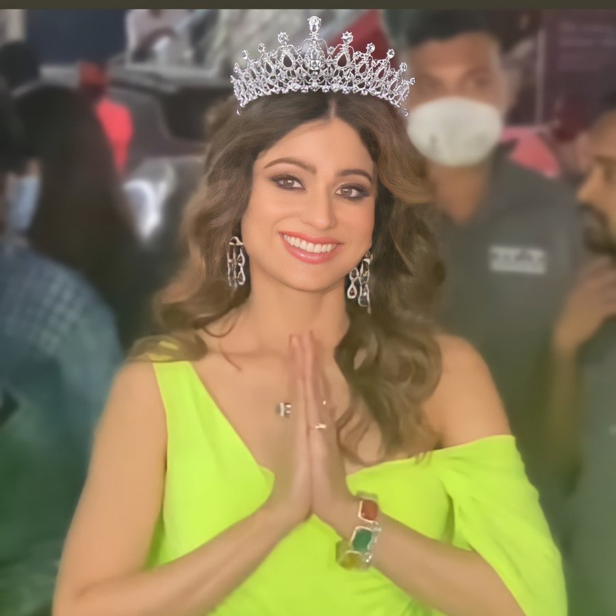 ohrepiya's tweet photo. - the real winners♡
#PratikSehajpal #ShamitaShetty https://t.co/9sYQVFrx3n