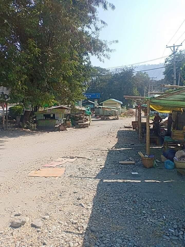 Magway Division, Gangaw District  Roads in Saw and Thayet Township  which is participating in the silent protest against the military dictatorship. #SilentStrike #2022Feb1Coup #WhatsHappeningInMyanmar