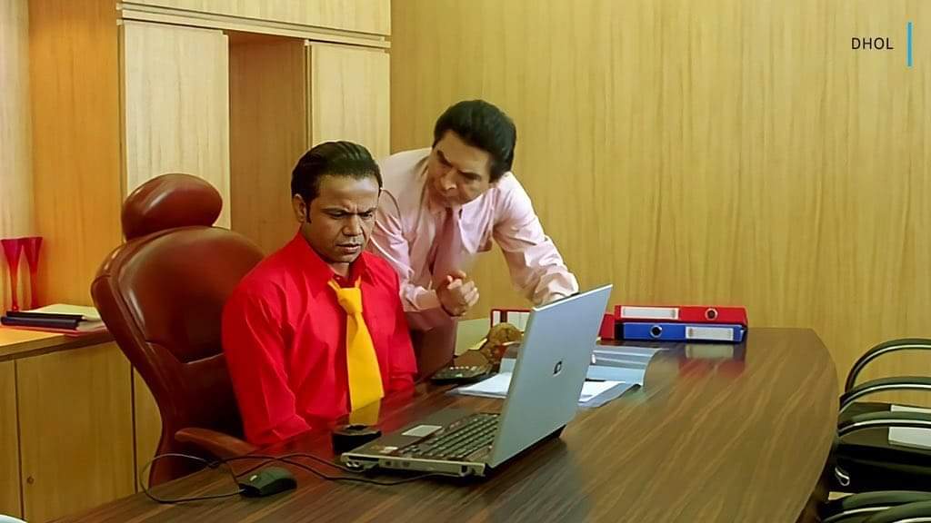 KisslayJha's tweet photo. Commerce student helping science student to understand #Budget2022 https://t.co/o7VPrVDJVI