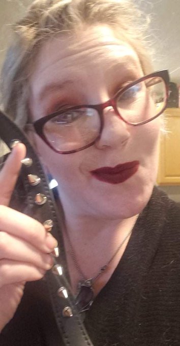 Teaching the pathetic losers who their superior is tonight on https://t.co/qnRLPIoNr2 #Niteflirt #worship<a href="/tag/worship"class="tags"><span>#worship</span></a><a href="/tag/findoms"class="tags"><span>#findoms</span></a><a href="/tag/niteflirt"class="tags"><span>#niteflirt</span></a>