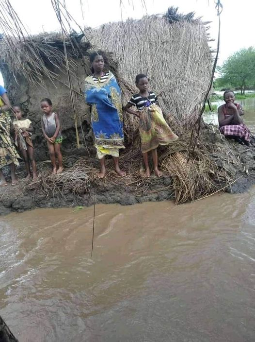 Do for Children (@doforchildren1) on Twitter photo We rally with other partners in supporting displaced populations in the Southern Region of Malawi following Cyclone Anna. 
Amid the unprecedented crisis, it's time to prioritise the rights & needs of women & girls
#WFPMalawi #UnicefMalawi #UNFPAMalawi #SCIMalawi <a href="/KimKochSC/">Kim Koch</a> We rally with other partners in supporting displaced populations in the Southern Region of Malawi following Cyclone Anna. 
Amid the unprecedented crisis, it's time to prioritise the rights & needs of women & girls
#WFPMalawi #UnicefMalawi #UNFPAMalawi #SCIMalawi <a href="/KimKochSC/">Kim Koch</a>