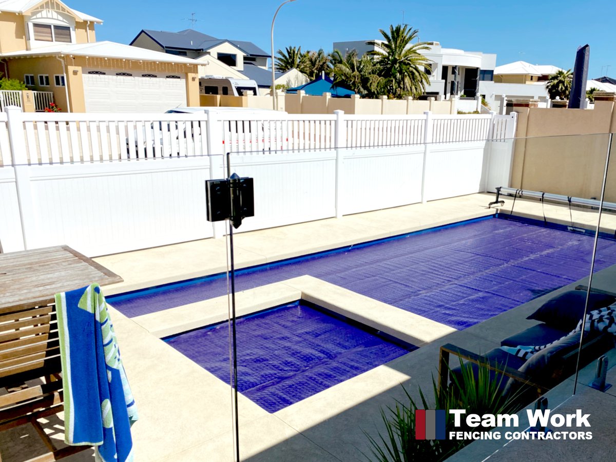 TeamWorkFencing's tweet image. We just installed this PVC fence and it looks great! It's tough on pests, decay and rust, but with a beauty that lasts. It's a great choice for homes, so if you're in the market for a new fence, be sure to get in touch with our team for a no-obligation quote!