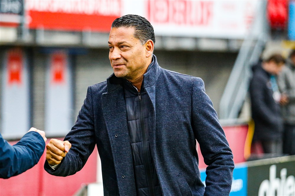SpartaRotterdam's tweet photo. Henk Fraser en Sparta na dit seizoen uit elkaar - https://t.co/TNnWE8iMnw https://t.co/HseYLR9BtP