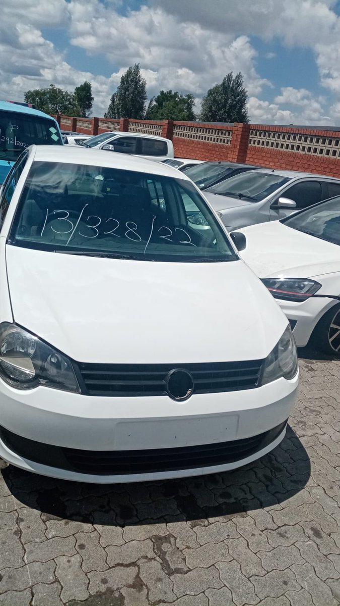 _ArriveAlive's tweet photo. Partnership policing leads to the recovery of stolen vehicles during an integrated operation  https://t.co/vuZovKmnus 

#ArriveAlive #StolenVehicleRecovery #Operation #Crime @SAPoliceService https://t.co/4PSSC1YzOm