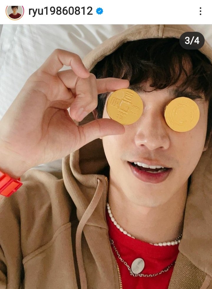 jaisielthum's tweet photo. Happy Chinese New Year2022🐯🧧💛💚🧧🐯 from our cute couple #Jashen #jashenfam

Today IG updated #ShenYue #JasperLiu 

📢📢📢 #UseForMyTalent https://t.co/jZVm6fGJ4L