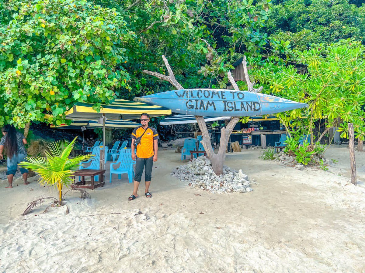 JJCMPERAK's tweet image. Menarik bukan berada di tengah2 laut hanya berjalan kaki. ❤️

Terbaik perkongsian sahabat Nazrin Caien  , yang mai ke Pangkor , roger2 idola admin ni. Servis sewa kenderaan terbaik di Pulau Pangkor 👍

📸 NAZRIN CAIEN

#PulauPangkor
#Teluknipah
#PulauGiam
#TraverPeraklah