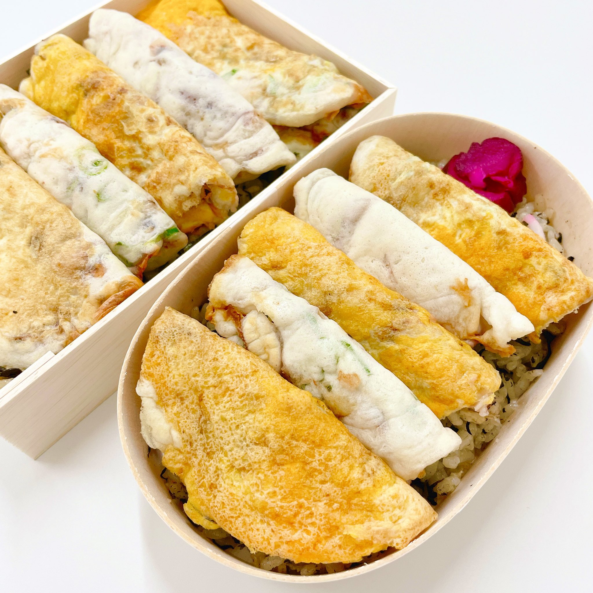 阪神百貨店フード 公式 いか焼きnewオープン いか焼き のテイクアウト売場が地下1階にオープン 5種の いか焼きがのった いか焼きのっけ弁当 が新登場 ぜひお試しを 地下1階 阪神名物いか焼き いか焼きのっけ弁当 税込864円 いか焼き