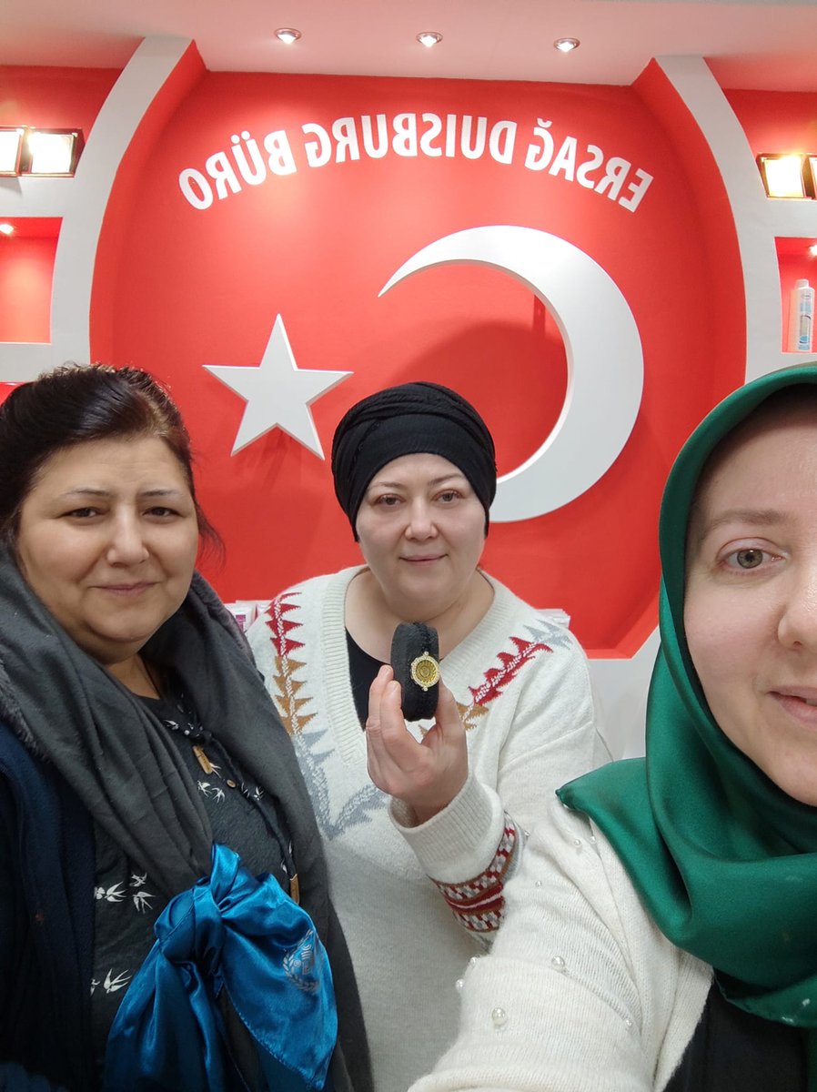 EsmaBronz's tweet photo. Nebahat Akkaya heduyesini takdim ettik tebrikler hedefli calismalara devam👏👏👏🌹🌹🌹 https://t.co/oTZq1w3Msl