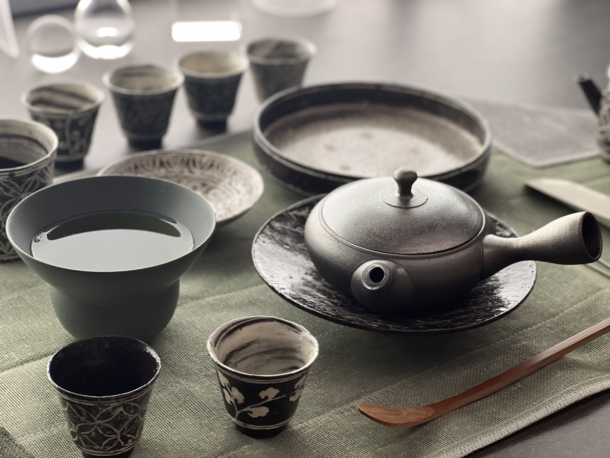 suresuresowhat's tweet image. 어젯밤, 공 들여 우린 센차 🍵 행복한 시간.