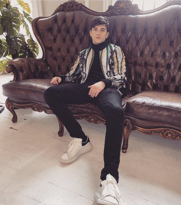 Birthday Boy 👑 https://t.co/2YhAVMOtUs<a href="/tag/tracybeakerfamily"class="tags"><span>#tracybeakerfamily</span></a>