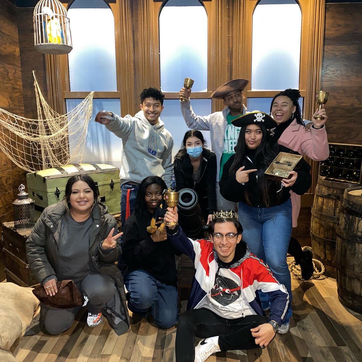 DenverICC's tweet photo. Last week, the teen ministry had an incredible time of food, fellowship and fun! They went to an escape room, ate together and bonded as young Christians! 
If you have a teen who is looking to join events like these, DM us! We would love to have them out
#denvericc #teens https://t.co/2R0aiq9EFa