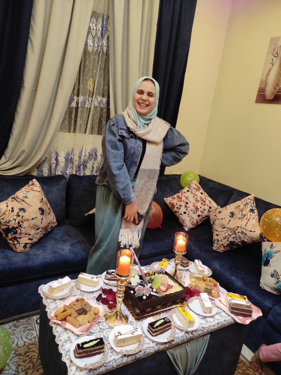 Eman99712's tweet photo. عيد ميلادي السنادي مختلف لانه مع احن و اجمل راجل ف الدنيا كلهااا❤️❤️❤️❤️❤️
و حقيقي مش لاقية كلام يوصف فرحتي و حظي الحلو بوجودك معايا و ف حياتي و الله 💖💖😍❤️ https://t.co/z59TqWchbI