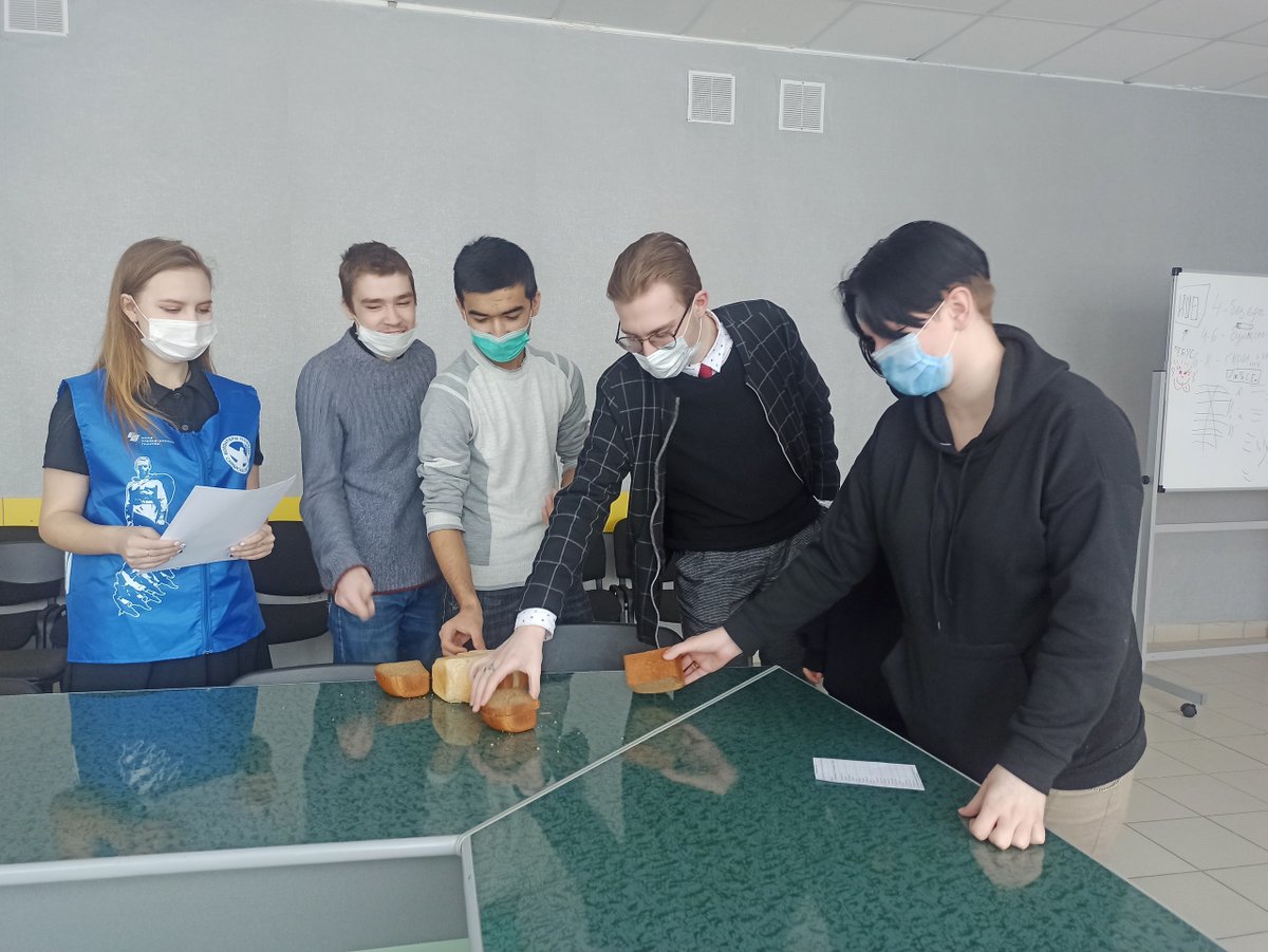 На базе ДМО Новокуйбышевска состоялся квест "Блокадный хлеб", в котором приняли участие команды СПО нашего города. Студенты вспомнили события из истории блокады Ленинграда, а затем проверили свои знания, выполняя различные задания. Наша команда заняла 1 место. Поздравляем ребят!