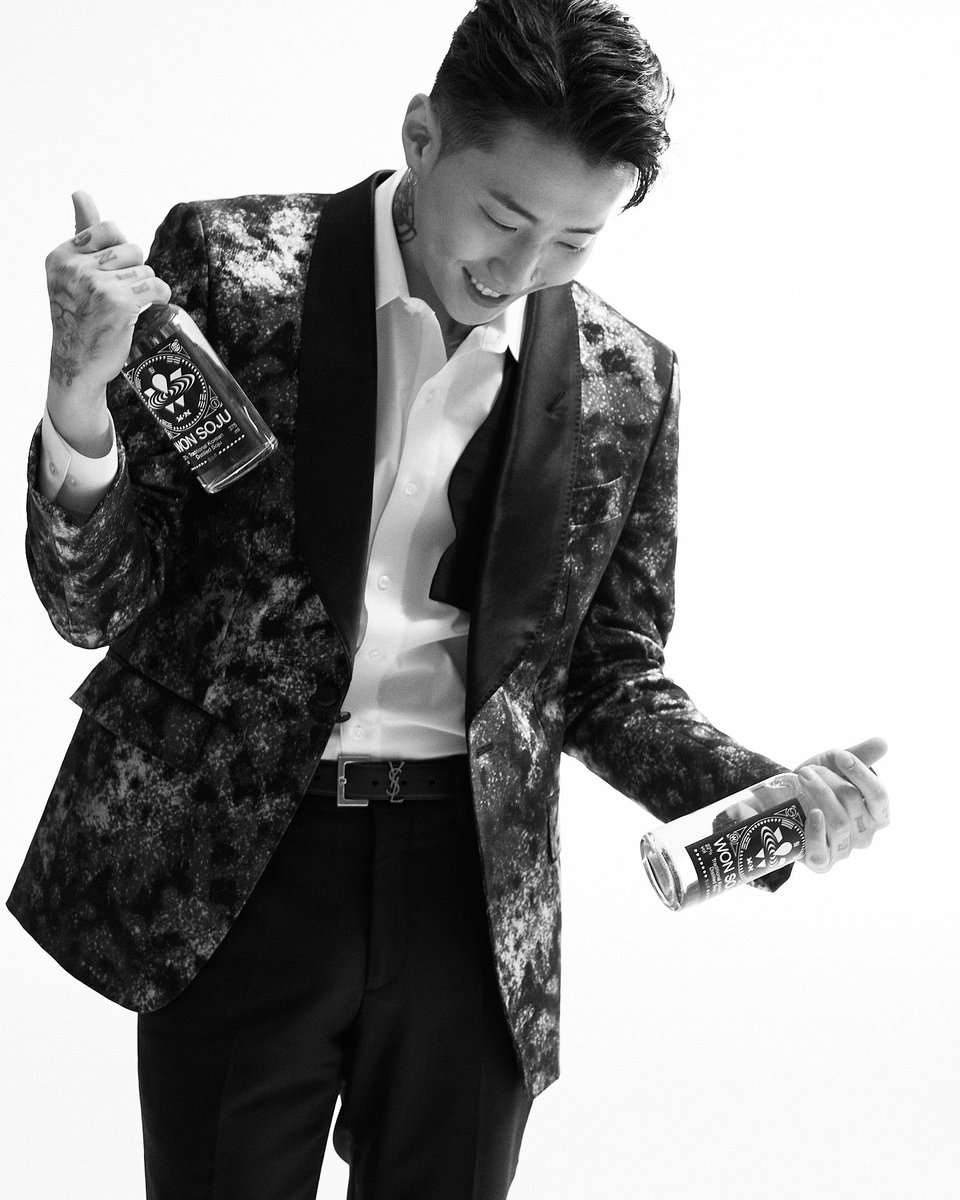 JAYBUMAOM's tweet photo. 새해복많이 받으세요 🙏❤️💯 https://t.co/U9tW4q23L2