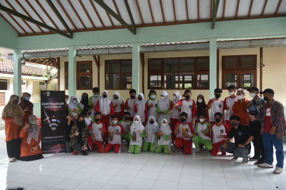 Earth Hour Solo tweet media