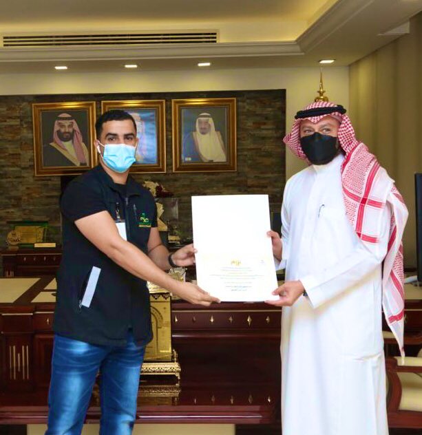 bsdf231's tweet photo. تكريمي من مدير عام الشؤون الصحية 
بصحة منطقة مكة المكرمة ..
د. وائل بن حمزة مطير ..

خلال تدشين مشروع
 الصرف الرقمي للأجهزة اللاسلكية..

🌟🌟♥️♥️ https://t.co/rbD5Fbix1P