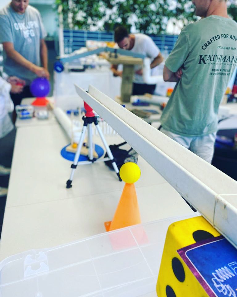 Innovation, creativity, &amp; collaboration! Just some of the qualities required to successfully design &amp; build your very own Chain Reaction! We had a blast last week with the team from Barfoot &amp; Thompson as they kick started 2022! 

#team #teamup #teamupevents #teamuptokeepup