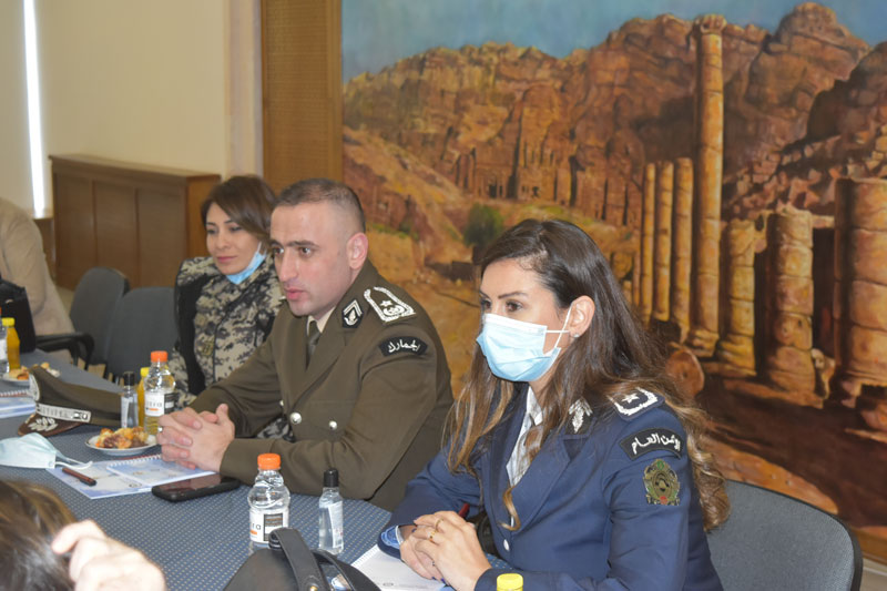 UNSCR1325JO's tweet photo. زيارة وفد ممثلي قطاعي الأمن و الدفاع في لبنان
استقبلت اللجنة الوطنية الأردنية لشؤون المرأة وفد عسكري من ممثلات وممثلين عن قطاعي الأمن والدفاع في لبنان.
#JONAP https://t.co/QYn2QodXOl