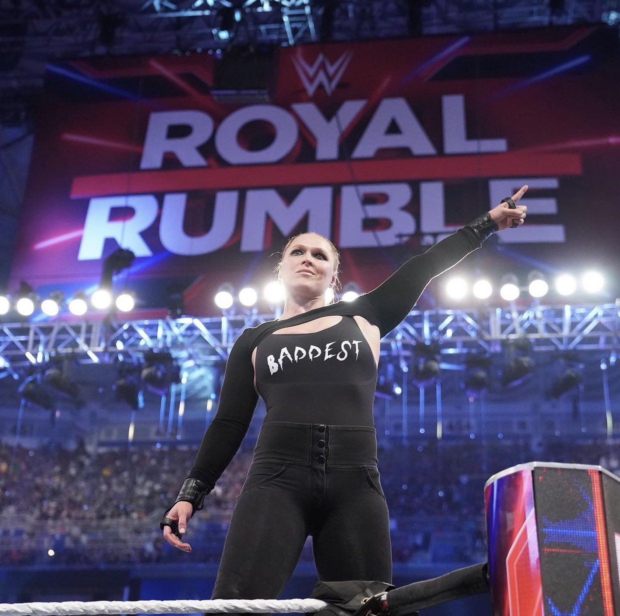 Happy birthday Ronda Rousey  What A Birthday Present 