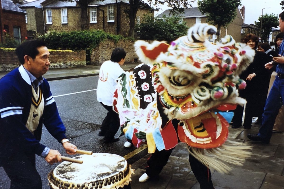 ArchivesHackney's tweet photo. Today is Tết, also known as Lunar New Year. This festival is widely celebrated by the Vietnamese including those at the An Viet Foundation. These #AVFAFinds show past celebrations which include lion dances, singing and eating lots of good food!
#LunarNewYear #vietnamese
1/2 https://t.co/nLxvkz4jld