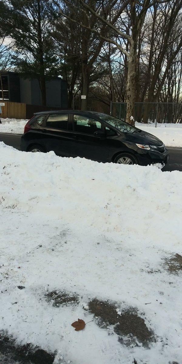 eshrimps's tweet photo. Update: snow removal at the kids school. I am parked directly in front of the main entrance but not in the crosswalk because that would be illegal @pvdschools @CityofProv @pvdcitycouncil @wpri12 @NBC10 @projo https://t.co/Me6U6RHstv