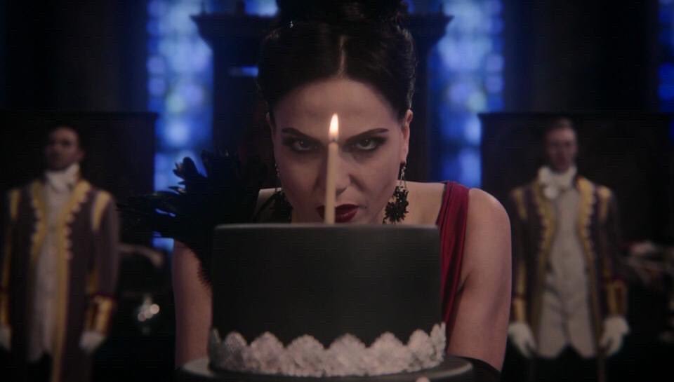 hfvckdl's tweet photo. Regina Mills birthday 🔥💛 https://t.co/0nwWZRH704