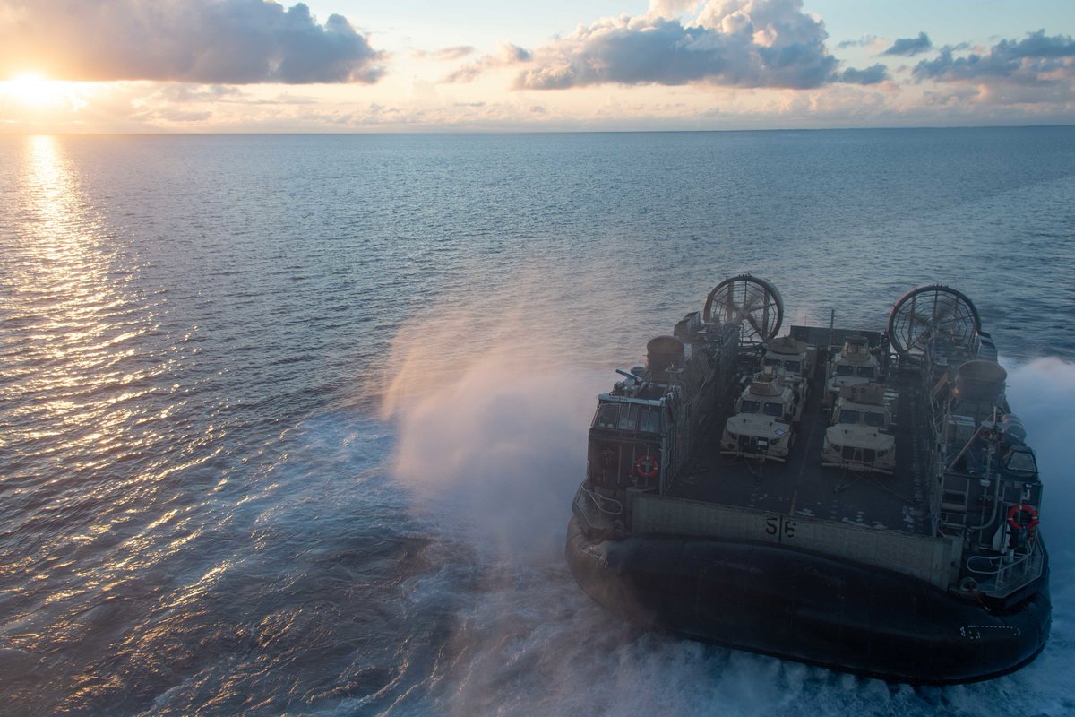 US7thFleet's tweet image. #USSEssexLHD2 conducted #AmphibiousOperations in support of #MarineExercisePhilippines. MAREX PH demonstrates U.S. commitment to our long-standing treaty allies. We seek to build enduring, mutually beneficial relationships &amp;amp; invest in training to ensure a #FreeAndOpenIndoPacific