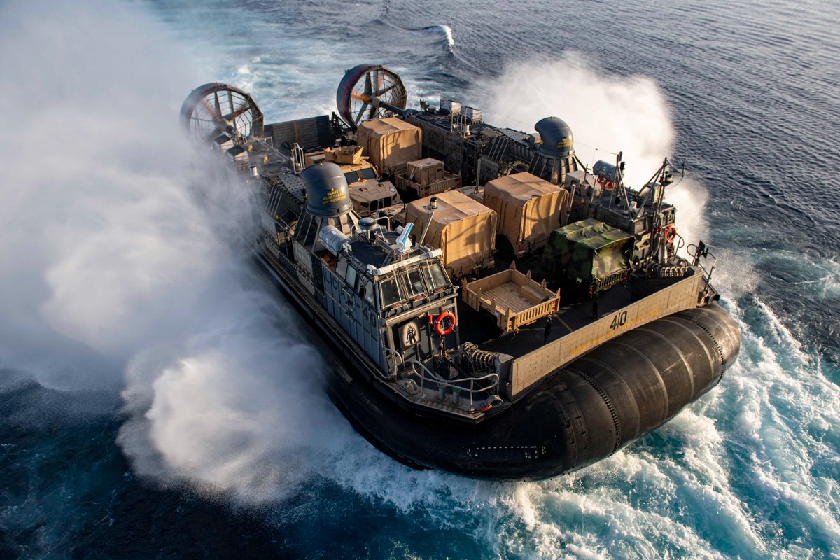 US7thFleet's tweet image. #USSEssexLHD2 conducted #AmphibiousOperations in support of #MarineExercisePhilippines. MAREX PH demonstrates U.S. commitment to our long-standing treaty allies. We seek to build enduring, mutually beneficial relationships &amp;amp; invest in training to ensure a #FreeAndOpenIndoPacific