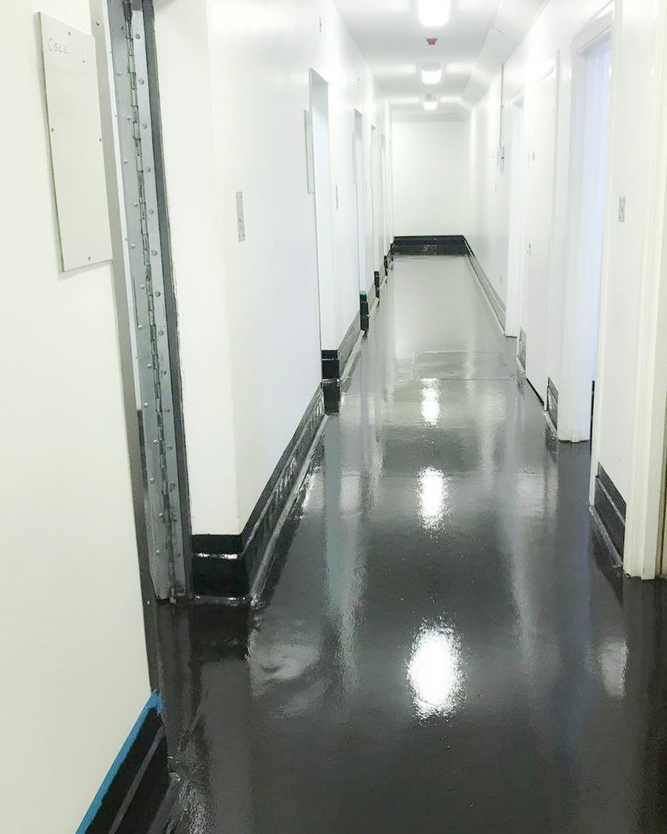 /// Little things make a big difference

Impressions count and looking after your space should be a priority for anyone aiming to build a trust worthy reputation internally and externally. 

Hull Magistrates hallway looks better than ever!