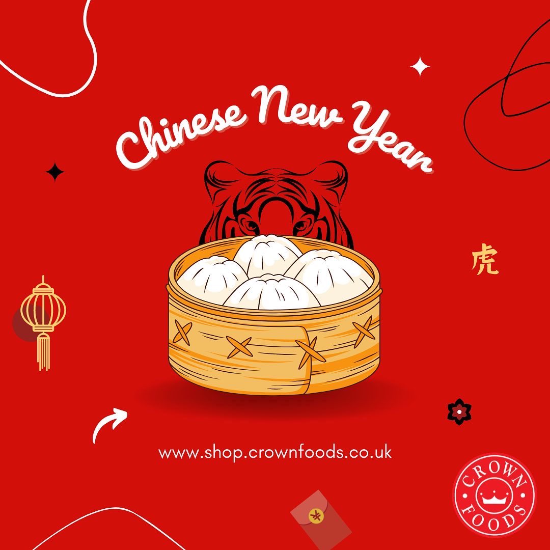 SimplyatCrown's tweet photo. Happy Chinese New Year! 

To celebrate, why not create a cheeky chinese fakeaway tonight using our yummy Crispy Batter Chicken Fillet Chunks? 

Why not even add a side of our steamed buns or gyozas? 🥟

Swipe to see how yummy it looks😍 #ChineseNewYear https://t.co/rZF1dyGYl7