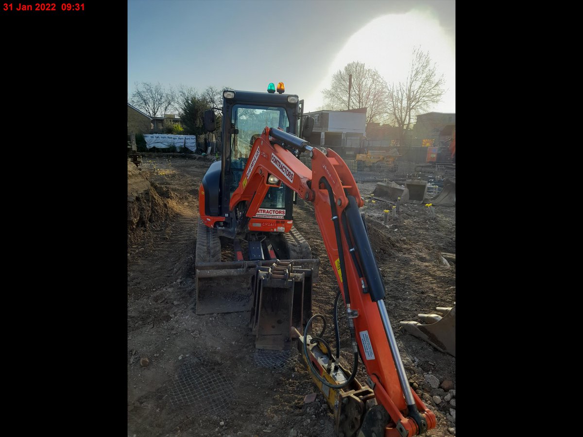 3T Kubota excavator's &amp; 3T Thwaites dumpers available to hire 📞📸💥

01189 814 123
contractorshire.co.uk
E: hiredesk@contractorshire.co.uk
#ReadingFC #Berkshire #Reading #Business #Partnership #footballclub #planthire #tadley