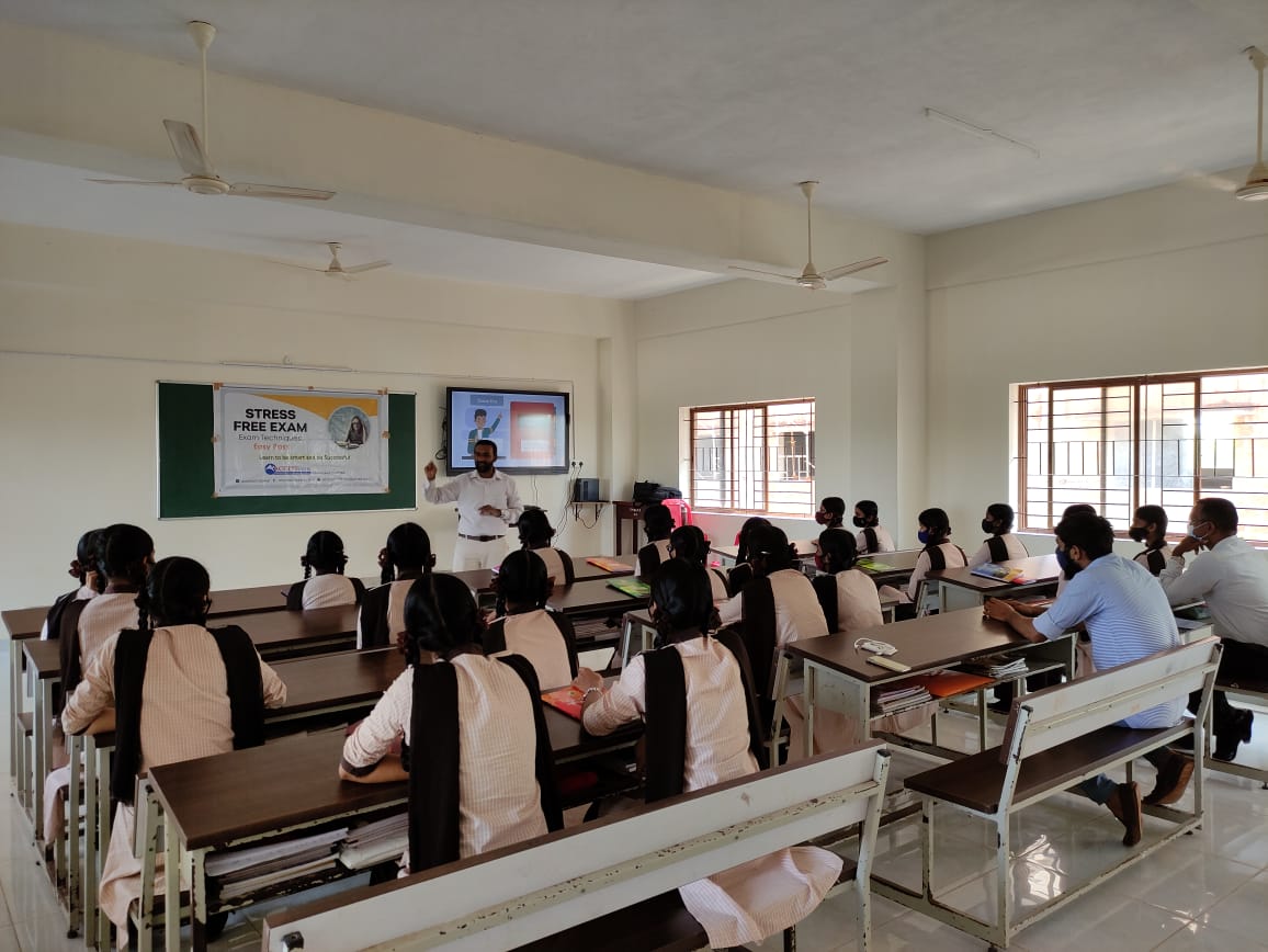 AccessKar's tweet photo. Access india Mangalore region held a *Exam technique* session at Morarji desai Residential school Deralakatte. Access India trainer Mr nawfal interacted with the students , Access India trainer Mr.Ibrahim and fuculties were present. https://t.co/gYSPdp2Pia
