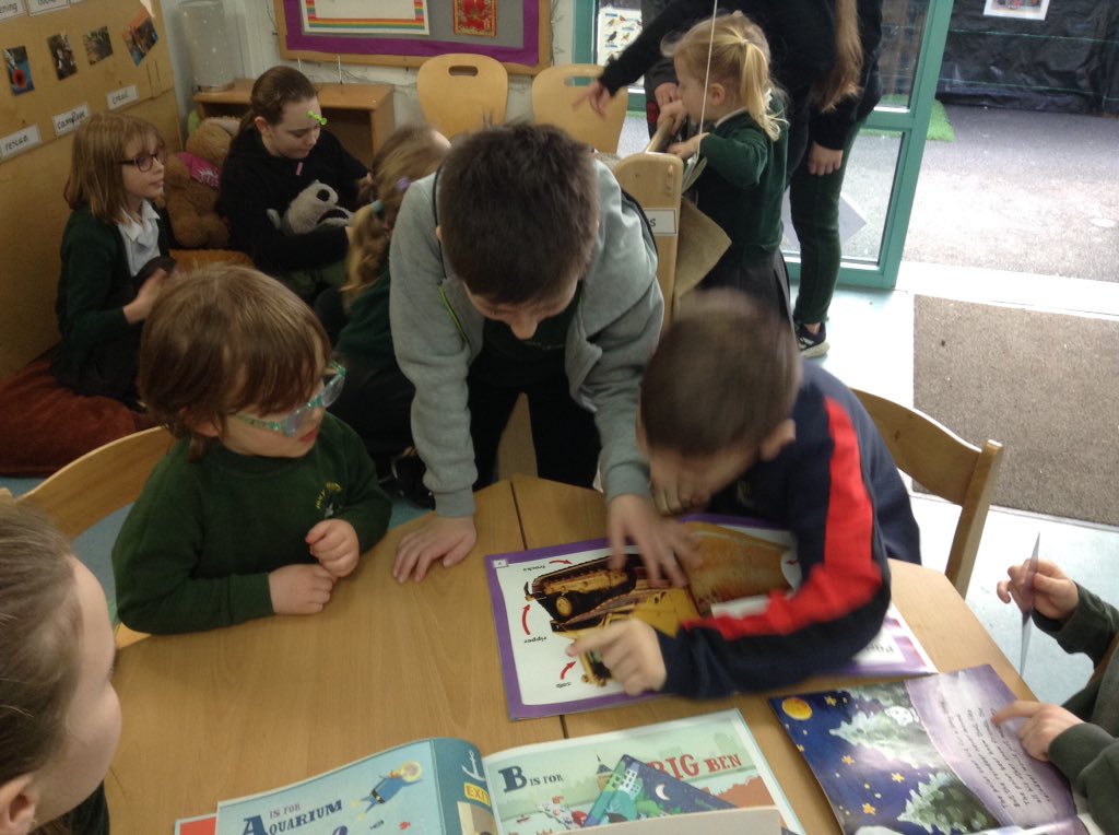 Hoylake Holy Trinity School tweet media