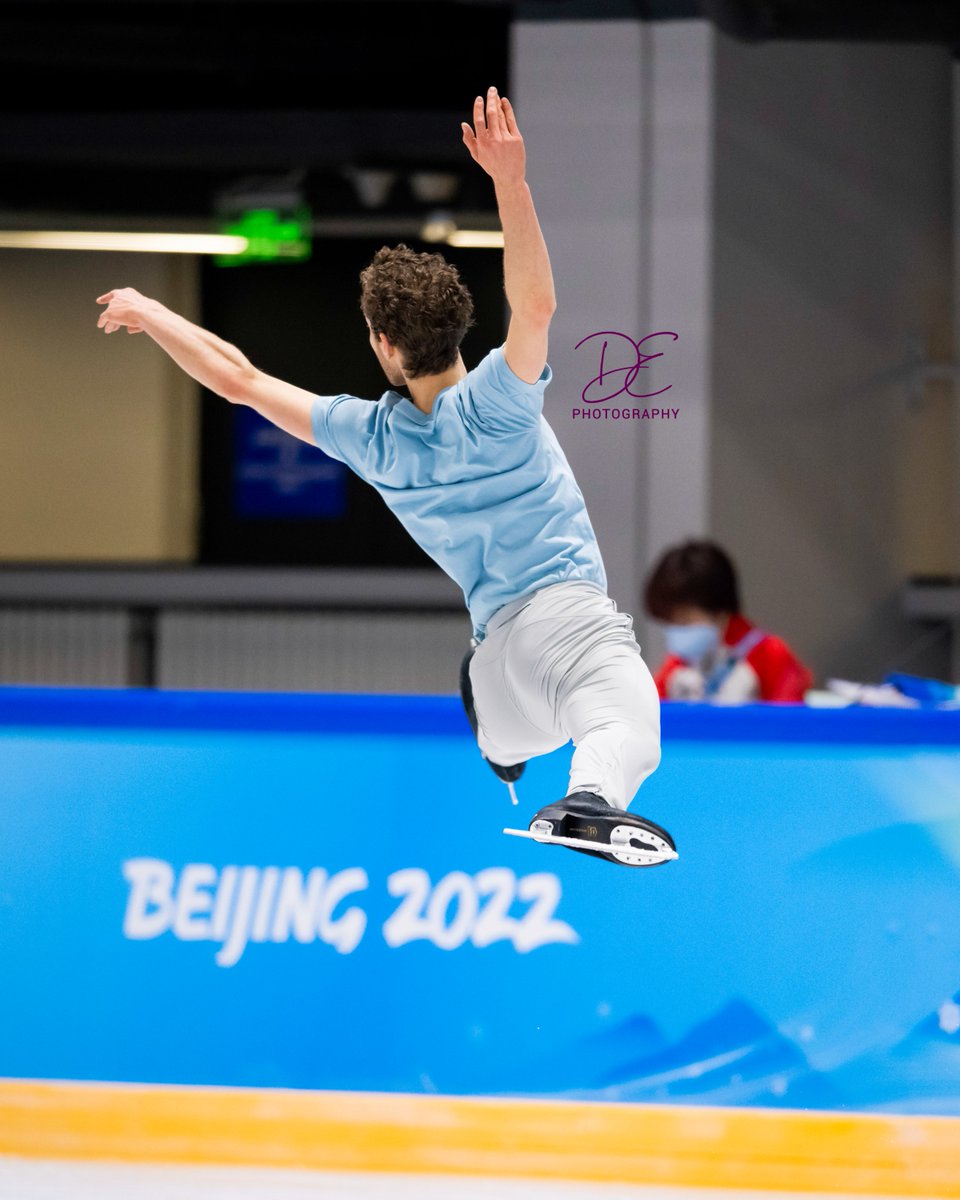 Danielle Earl tweet media