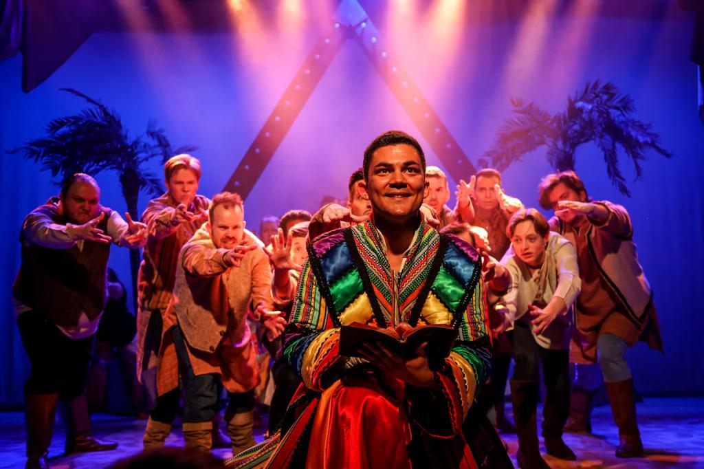 GreenRoom52's tweet photo. Dress Rehearsal ✅️

Joseph and the Amazing Technicolor Dreamcoat has well and truly arrived at @Wyllyotts Theatre and we can't wait for opening night TONIGHT!

HURRY! Sat matinee is SOLD OUT. Best availability is for tonight. Book now!

https://t.co/TWJhmIH8Vz

Pics: @Foggy70 https://t.co/ZtJE57NEaU
