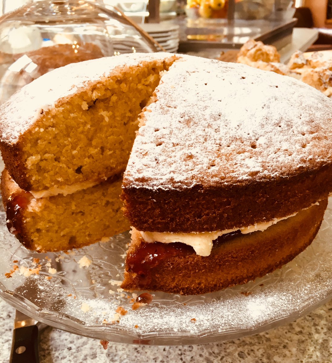WakeCathedral's tweet photo. Taking shelter from the stormy winds today? Let us help!
π° Visit #CathedralKitchen for coffee & cake
πΌ 13:00 - Free Lunchtime Concert featuring @Bfdcathedral's Alex Berry organ recital
β 13:00 - Board Games Club, Cathedral Kitchen
π§Ά 14:00 - Crafts Club, Cathedral Kitchen https://t.co/K6HaHi131D