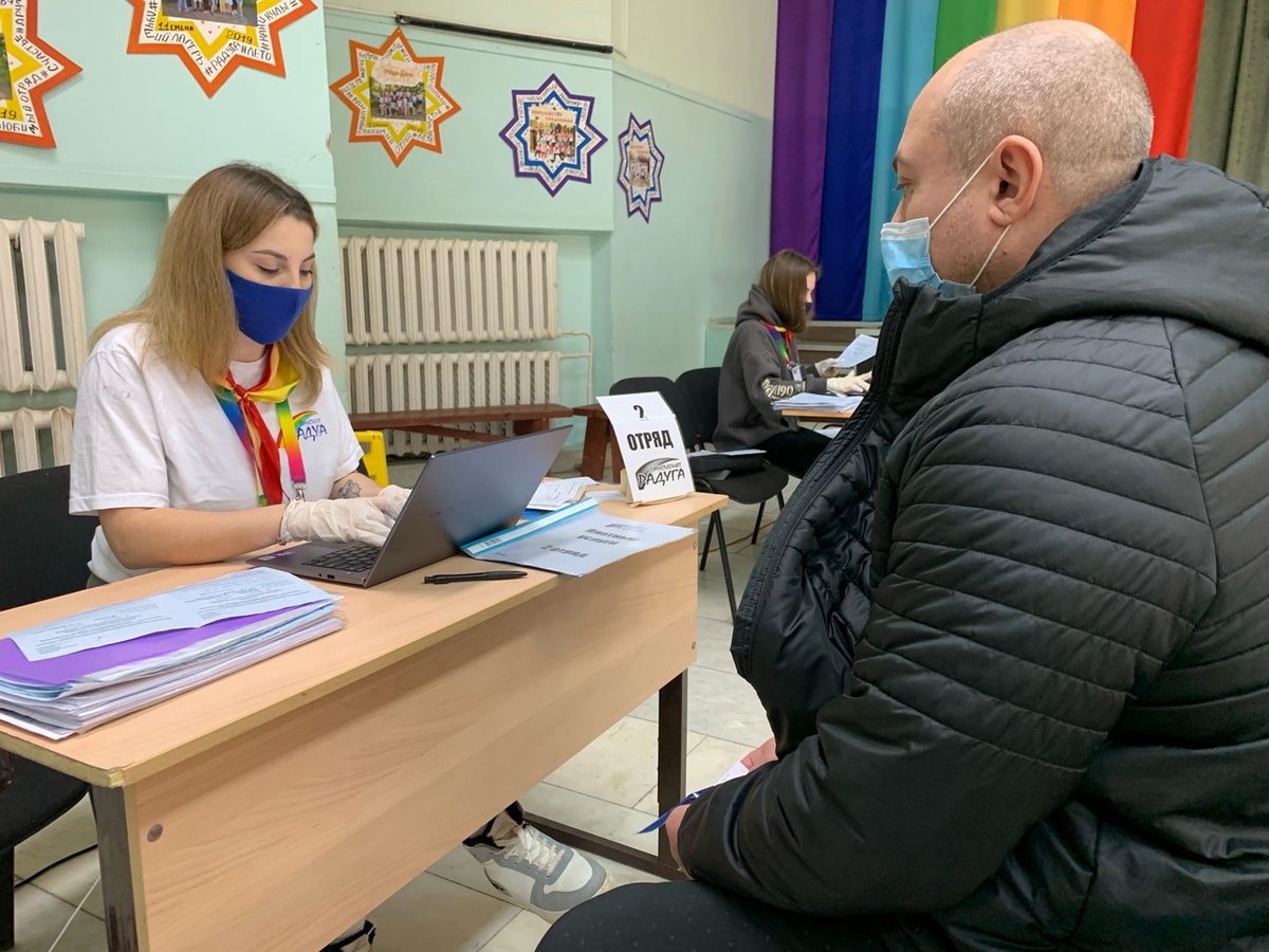 Тольяттинский пансионат «Радуга» распахнул свои двери для проведения первой санаторно-оздоровительной смены 2022 года. Более 200 детей Самарской области, среди которых школьники гимназий №№ 39 и 48, окунулись в мир галактик и планет.