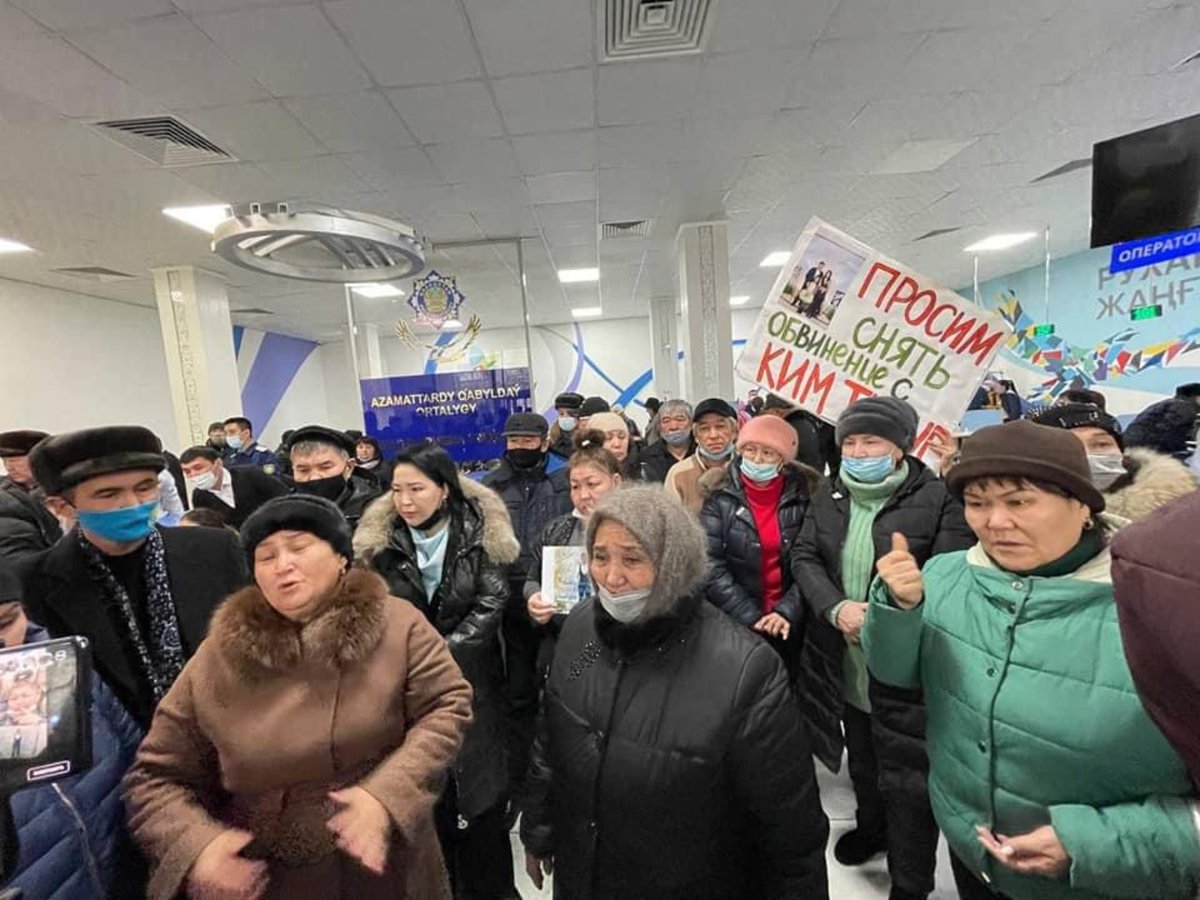 mayra42055396's tweet photo. Террорист ТОҚАЕВ халықті азаптап,сұмдық фашистік жоспарлары жалғасуда #KazakhGenocide @rozathun @UNHumanRights @hrw @Europarl_EN @mikepompeo @MrJohnNicolson @SenRubioPress @POTUS @UNPeacebuilding @USNATO @NATO https://t.co/kBi4TPlmWy
