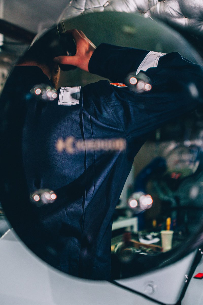 dapro_safety's tweet photo. Mirror, mirror on the wall... #daprosafety #multinorm #coverall https://t.co/23kxytSzPj