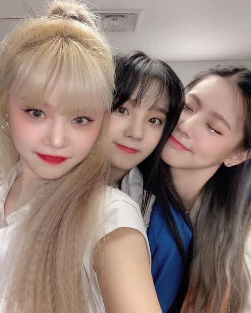 atlaschool's tweet photo. ⚠️🚨⚠️🚨⚠️🚨⚠️🚨⚠️🚨⚠️

O DRAMA DO TWICE, (G)I-DLE E DO ITZY: Vaga aberta para o RPG fechado de twitter de:

Ryujin 
Yuna 
Miyeon 
Yuqi
Soojin
Chaeyoung 

Quem quiser é só pegar a ficha na sequência após ler as regras e mandar na dm dessa conta! https://t.co/rSgez3ZgsW