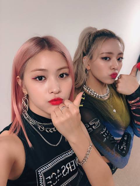 atlaschool's tweet photo. ⚠️🚨⚠️🚨⚠️🚨⚠️🚨⚠️🚨⚠️

O DRAMA DO TWICE, (G)I-DLE E DO ITZY: Vaga aberta para o RPG fechado de twitter de:

Ryujin 
Yuna 
Miyeon 
Yuqi
Soojin
Chaeyoung 

Quem quiser é só pegar a ficha na sequência após ler as regras e mandar na dm dessa conta! https://t.co/rSgez3ZgsW