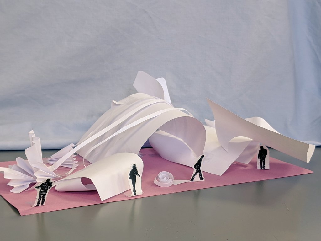 stniniansart's tweet image. S1L 3D Design have come up with some excellent ideas in their paper architectural models inspired by Frank Gehry 😀 @stninianshigh  #paperarchitecture #design