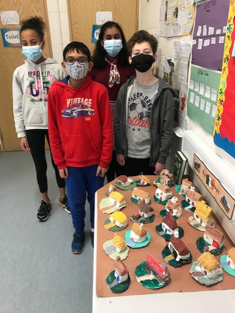 GriffeenVETNS's tweet photo. Aoife's 5th class learned about The Great Irish Famine and as part of these lessons they discussed housing from that time including the thatched cottage. We think their handmade clay cottages,painted them in traditional colours, are wonderful! https://t.co/Gr03VhiGjq
