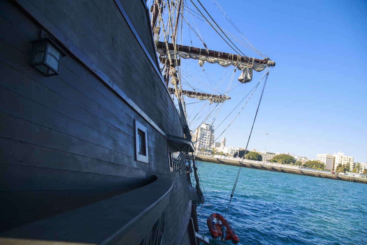 Puerto de Cádiz tweet media