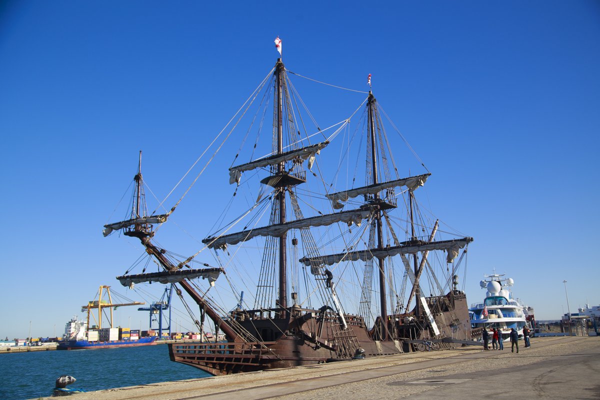 Puerto de Cádiz tweet media