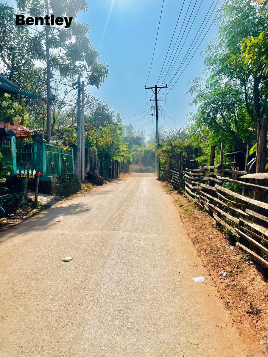 Zin83809202's tweet photo. Anti-coup revolutionary #SilentStrike in Karen's Kawkareik to mark the one year anniversary of bloody Myanmar's military coup. 🔴  #2022Feb1Coup #WhatsHappeningInMyanmar #RedCampaign_1YearOfRevolution https://t.co/xr0Bf8GQdi
