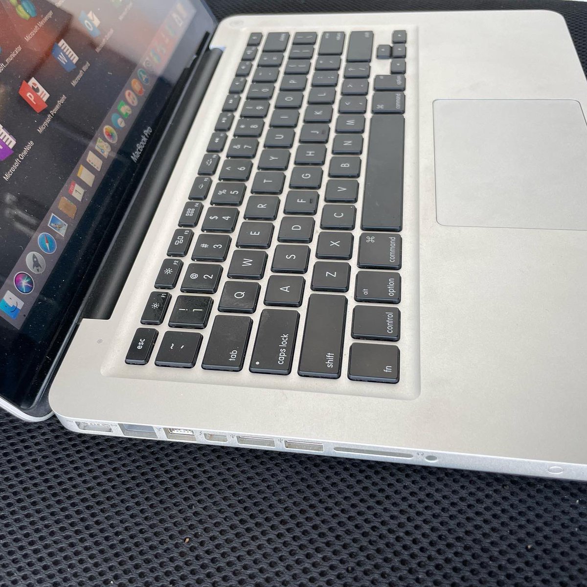 daviecyril's tweet photo. MacBook Pro 2012 (inch-13)
Specs;
Processor 2.5Ghz intel Core i5
Memory 4Gb
Storage 500GB
Graphics intel HD Graphics 4000 1536Mb

Price: 1,000,000
☎️Call/Whassap:0766139709

Free Delivery 
Free Basic Software installation. https://t.co/Uky6wYjVcg