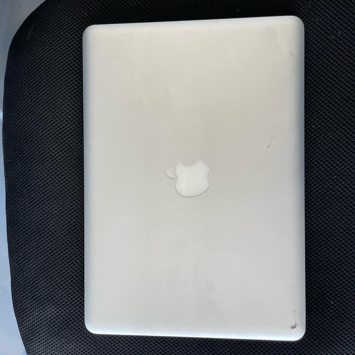 daviecyril's tweet photo. MacBook Pro 2012 (inch-13)
Specs;
Processor 2.5Ghz intel Core i5
Memory 4Gb
Storage 500GB
Graphics intel HD Graphics 4000 1536Mb

Price: 1,000,000
☎️Call/Whassap:0766139709

Free Delivery 
Free Basic Software installation. https://t.co/Uky6wYjVcg