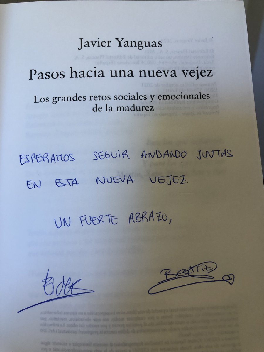 blancocoaching's tweet image. Cosas bonitas inesperadas que pasan un martes cualquiera y lo convierten en un martes especial… 😍 Gracias @bizipoz_ por este detallazo, deseando seguir caminando acompasadas. Y gracias @JaviYanguas por la dedicatoria. Deseando leerlo…. 🙏🙏🙏