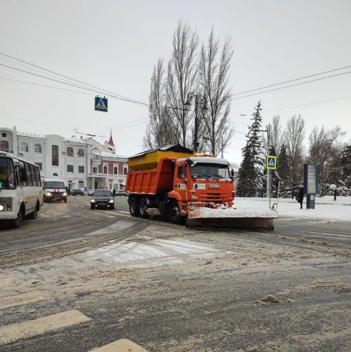 После снегопада проводится механизированная уборка на улице Венцека. 
<a href="/rradyukov/">Роман Радюков</a> 
<a href="/AdmSamRna/">Администрация Самарского внутригородского района</a>